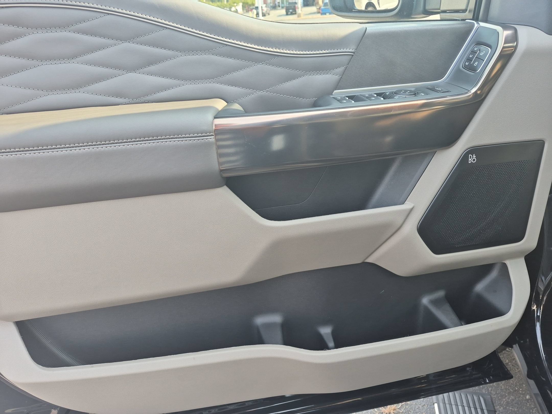 2026 Ford Super Duty F-350 SRW F-350® Platinum®