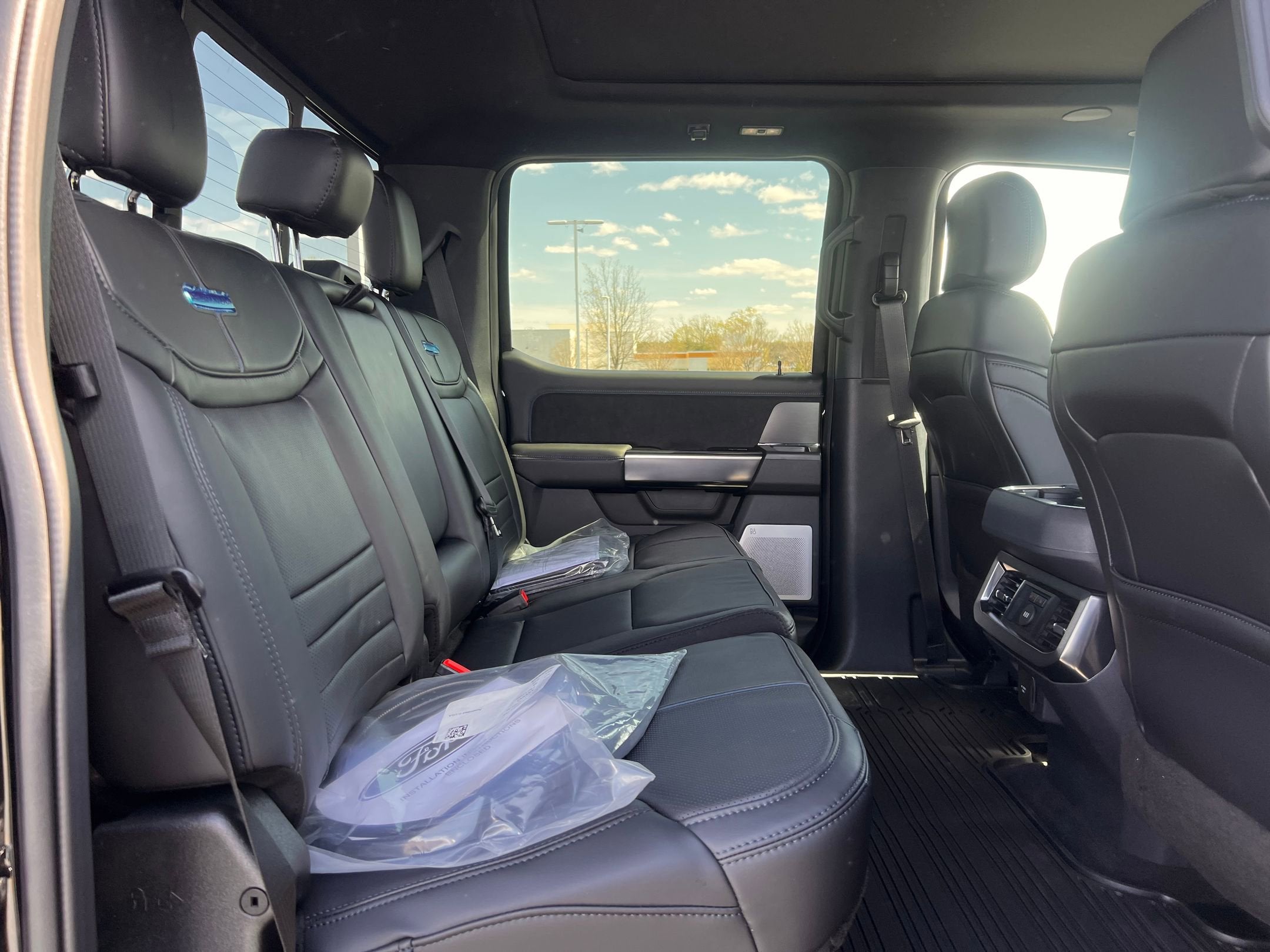 2026 Ford Super Duty F-350 SRW Platinum