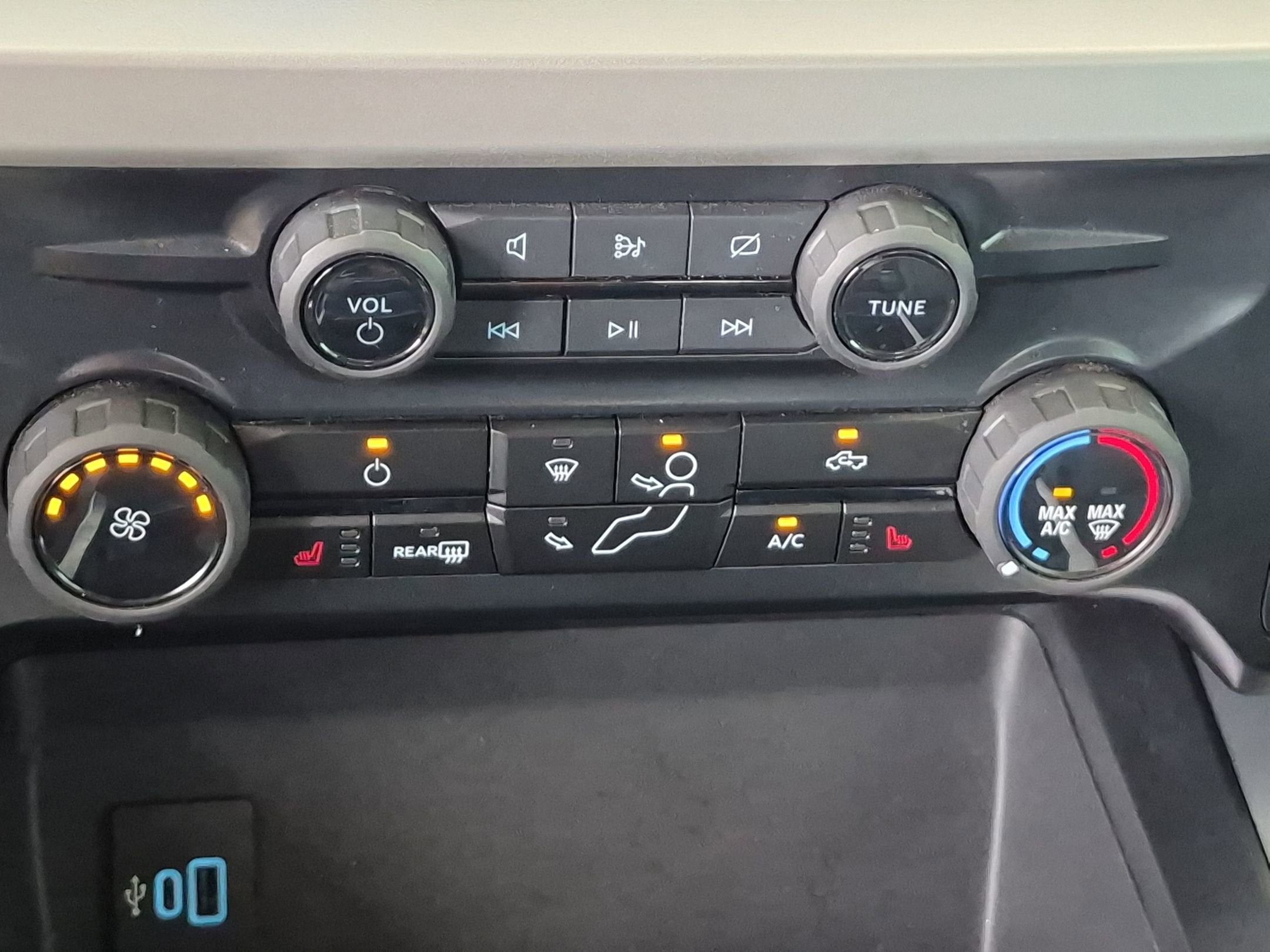 2024 Ford Super Duty F-350 SRW XLT