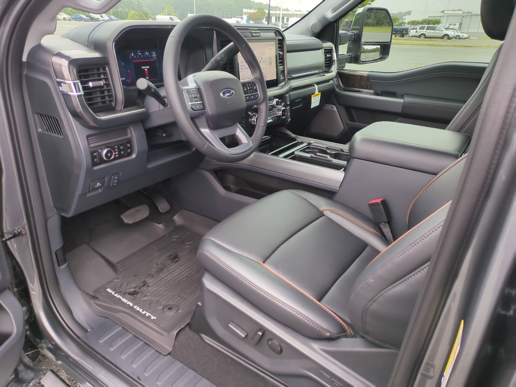 2026 Ford Super Duty F-350 SRW LARIAT