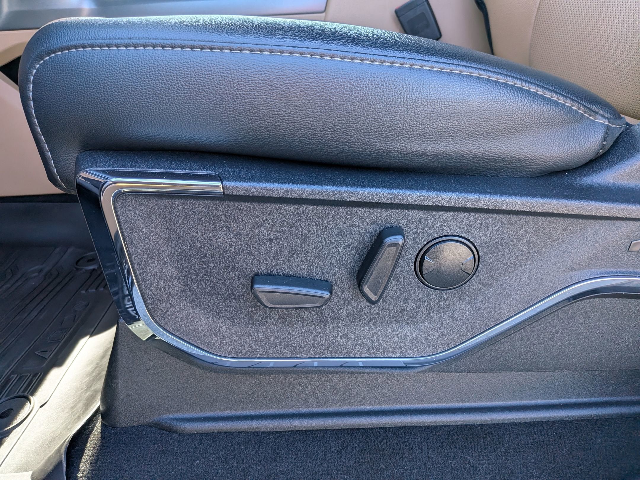 2024 Ford Super Duty F-350 SRW LARIAT