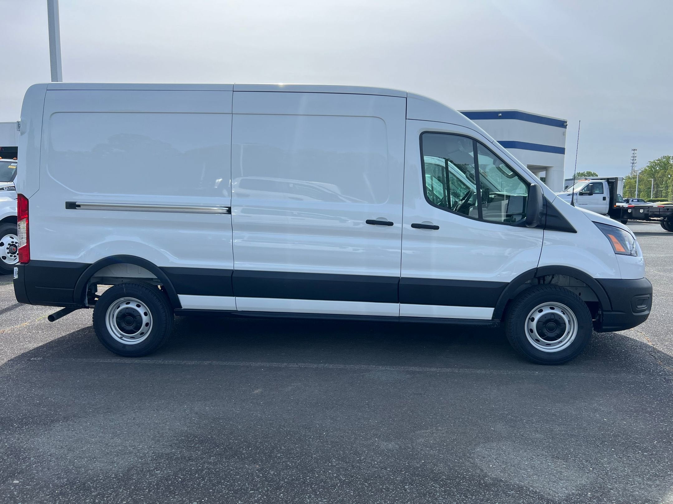 2026 Ford Transit Cargo Van Base