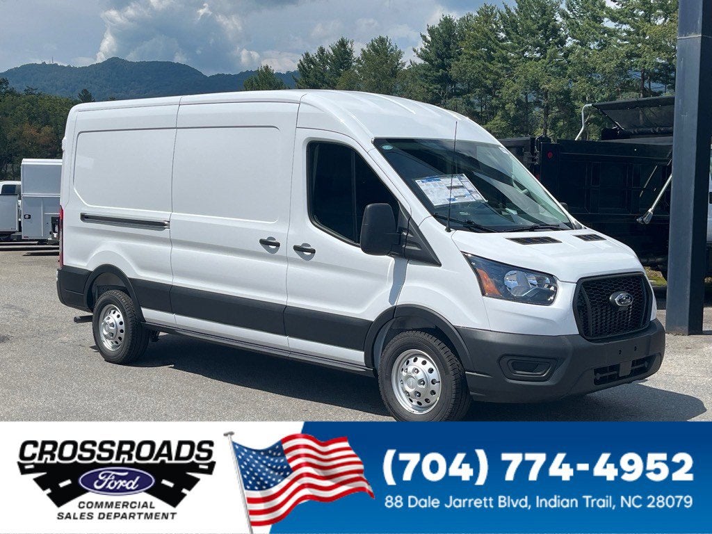 2025 Ford Transit Cargo Van Base