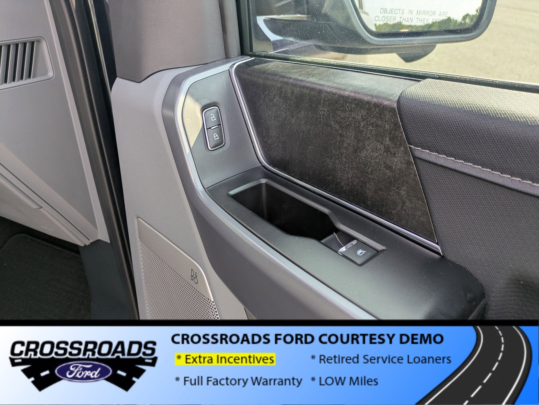 2025 Ford F-150 Lightning Flash - Crossroads Courtesy Demo