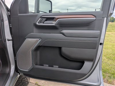 2025 GMC Sierra 2500HD Denali