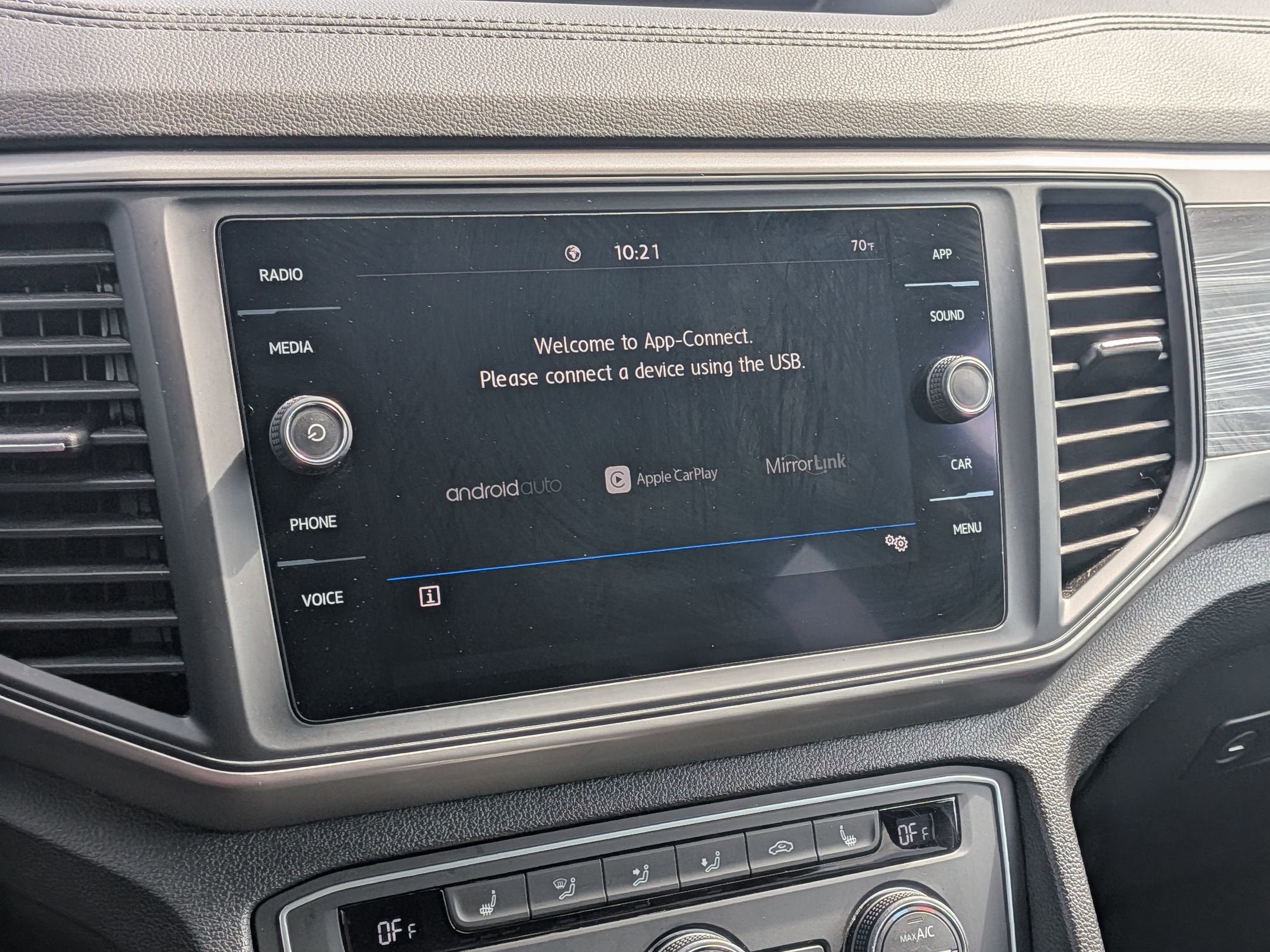 2020 Volkswagen Atlas Cross Sport 3.6L V6 SE w/Technology