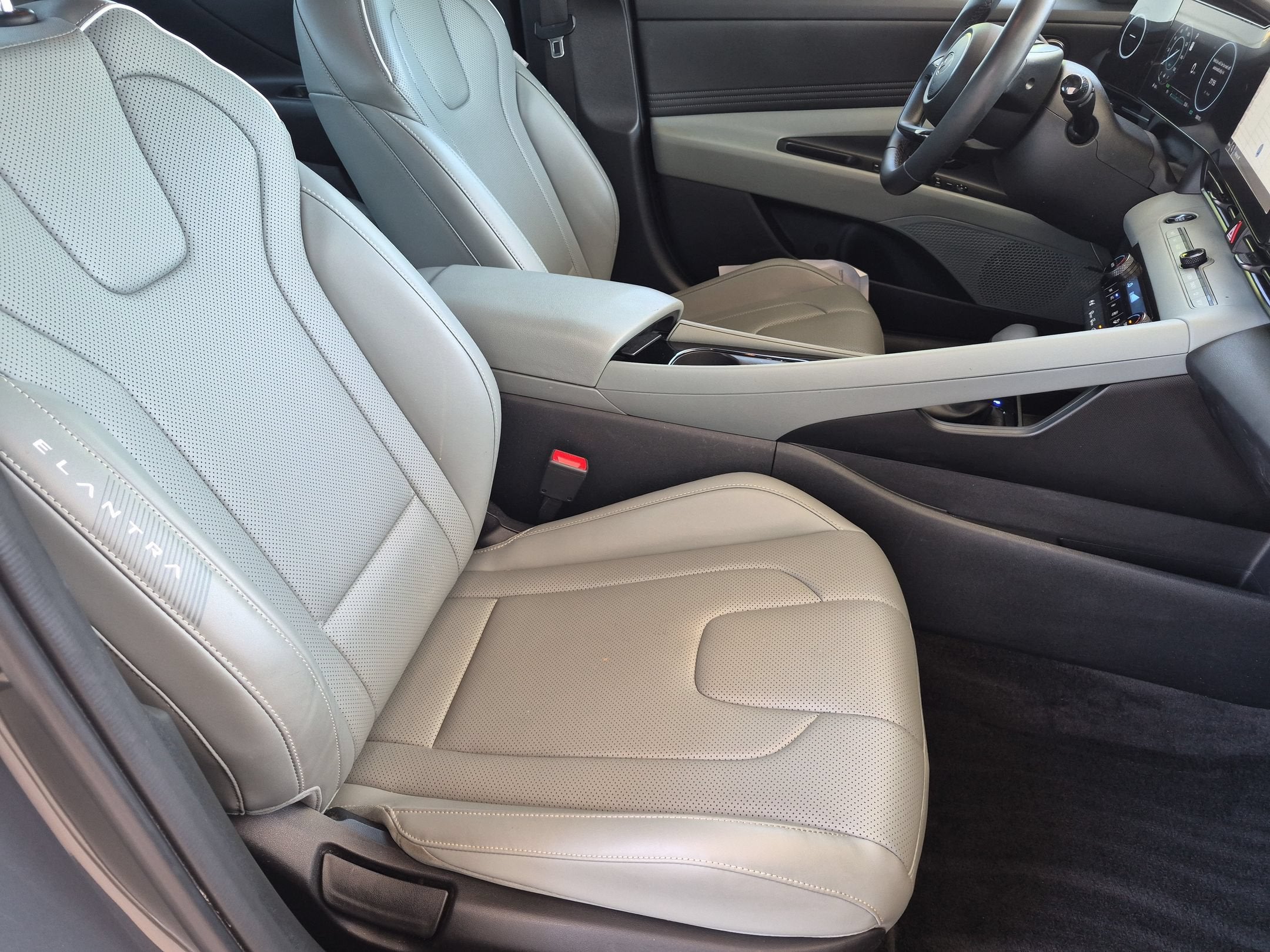2024 Hyundai Elantra Hybrid Limited