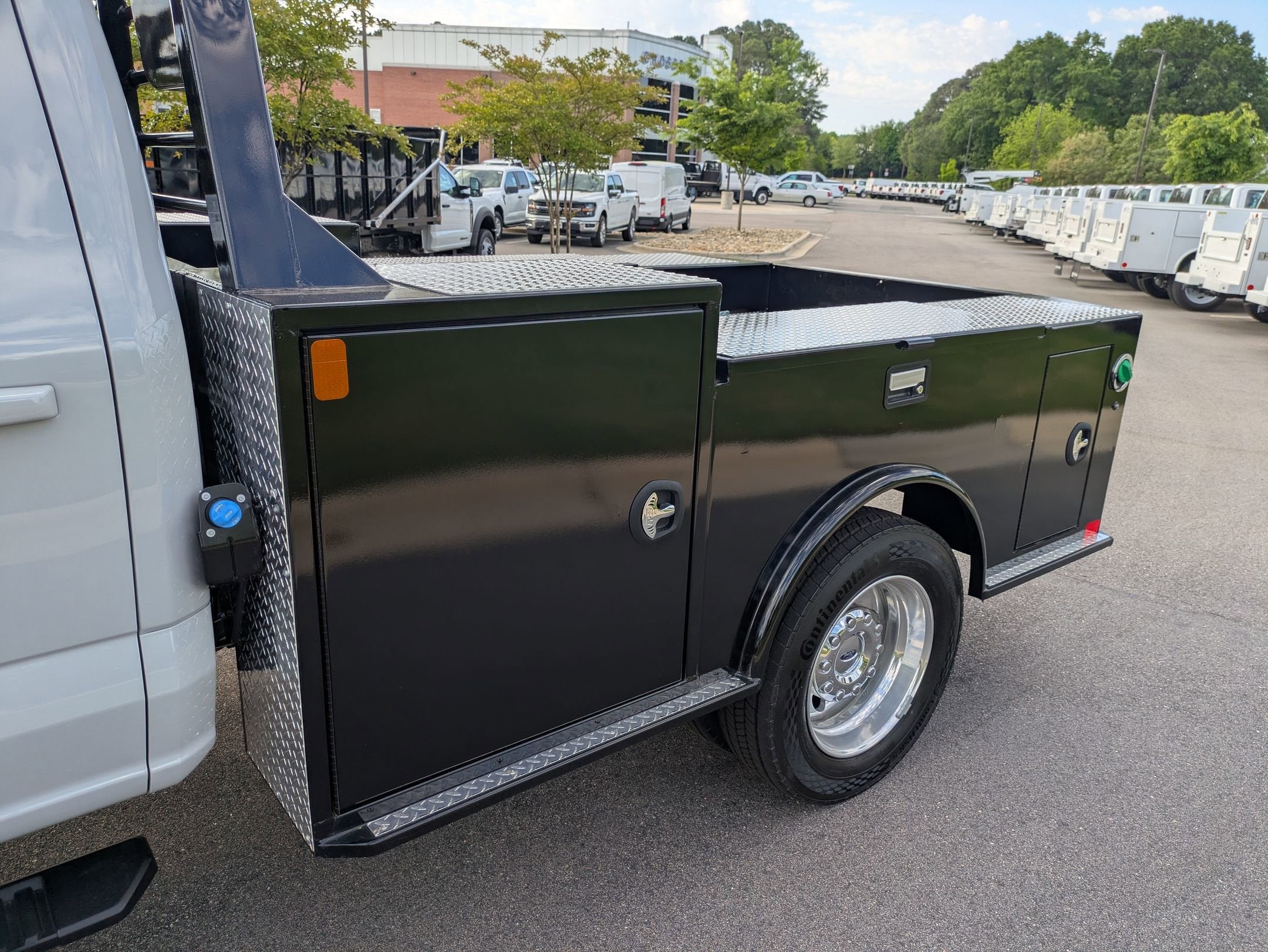2026 Ford Super Duty F-450 DRW LARIAT