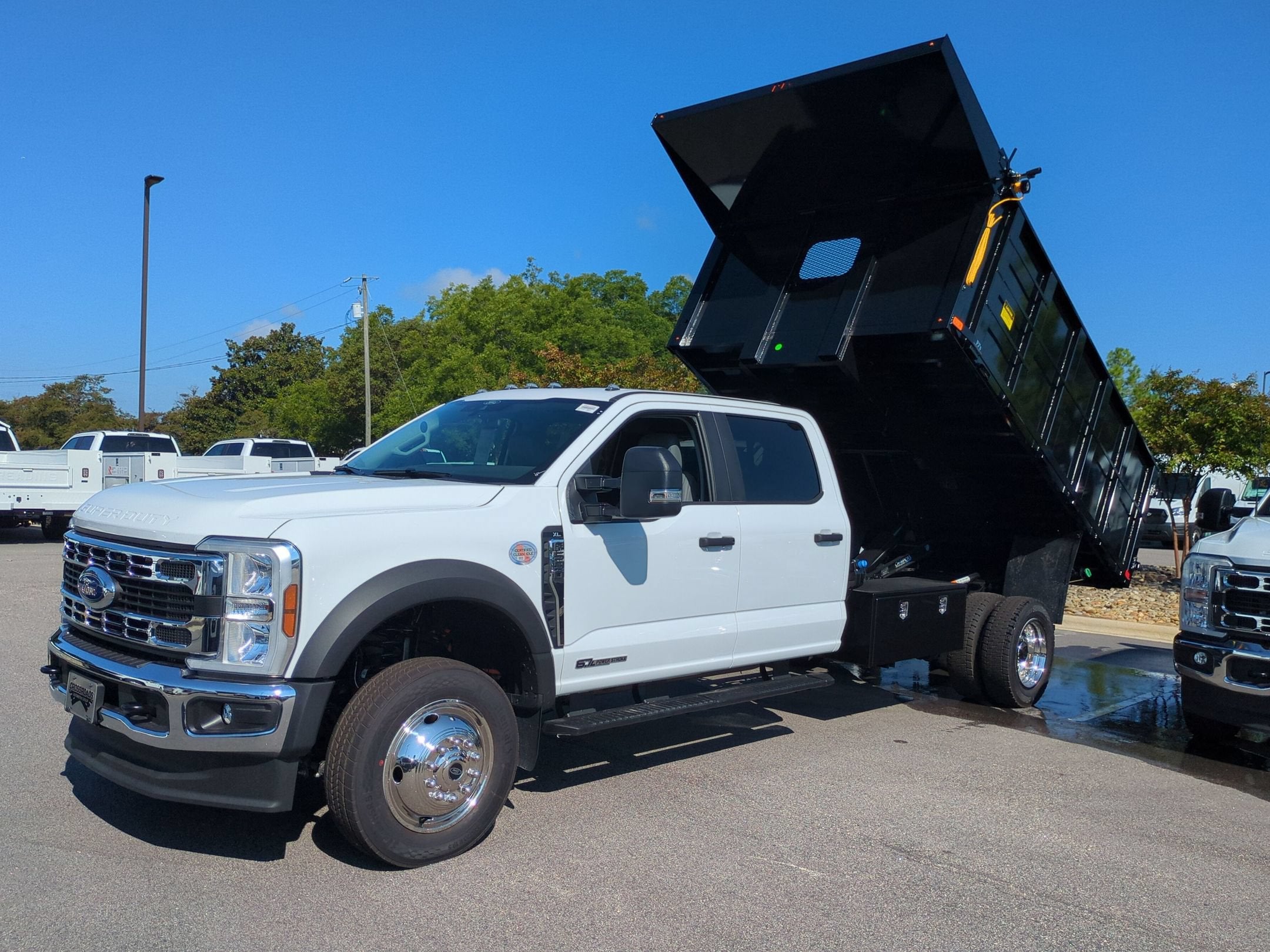2026 Ford Super Duty F-550 DRW XL