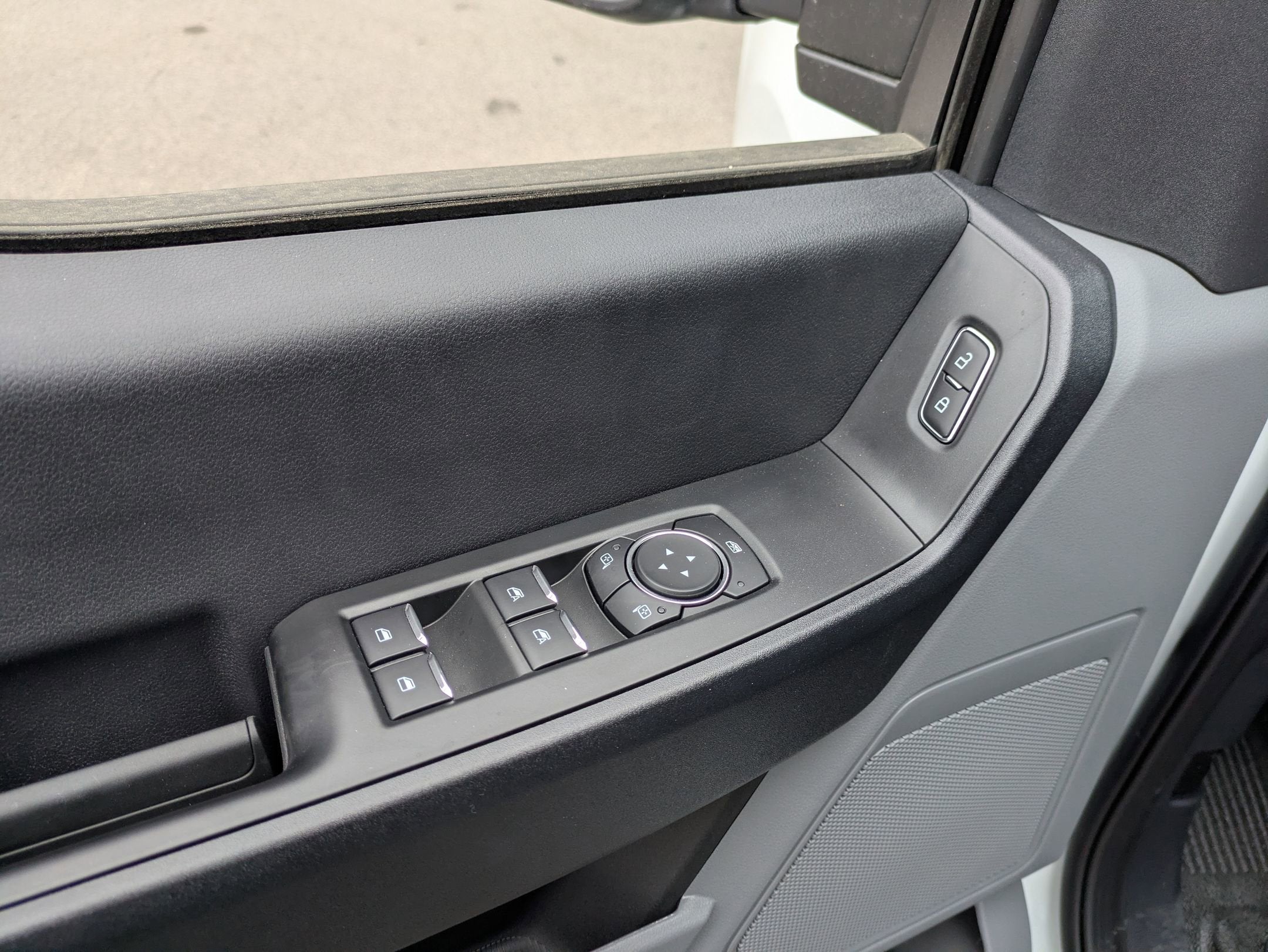 2025 Ford Super Duty F-350 SRW XL