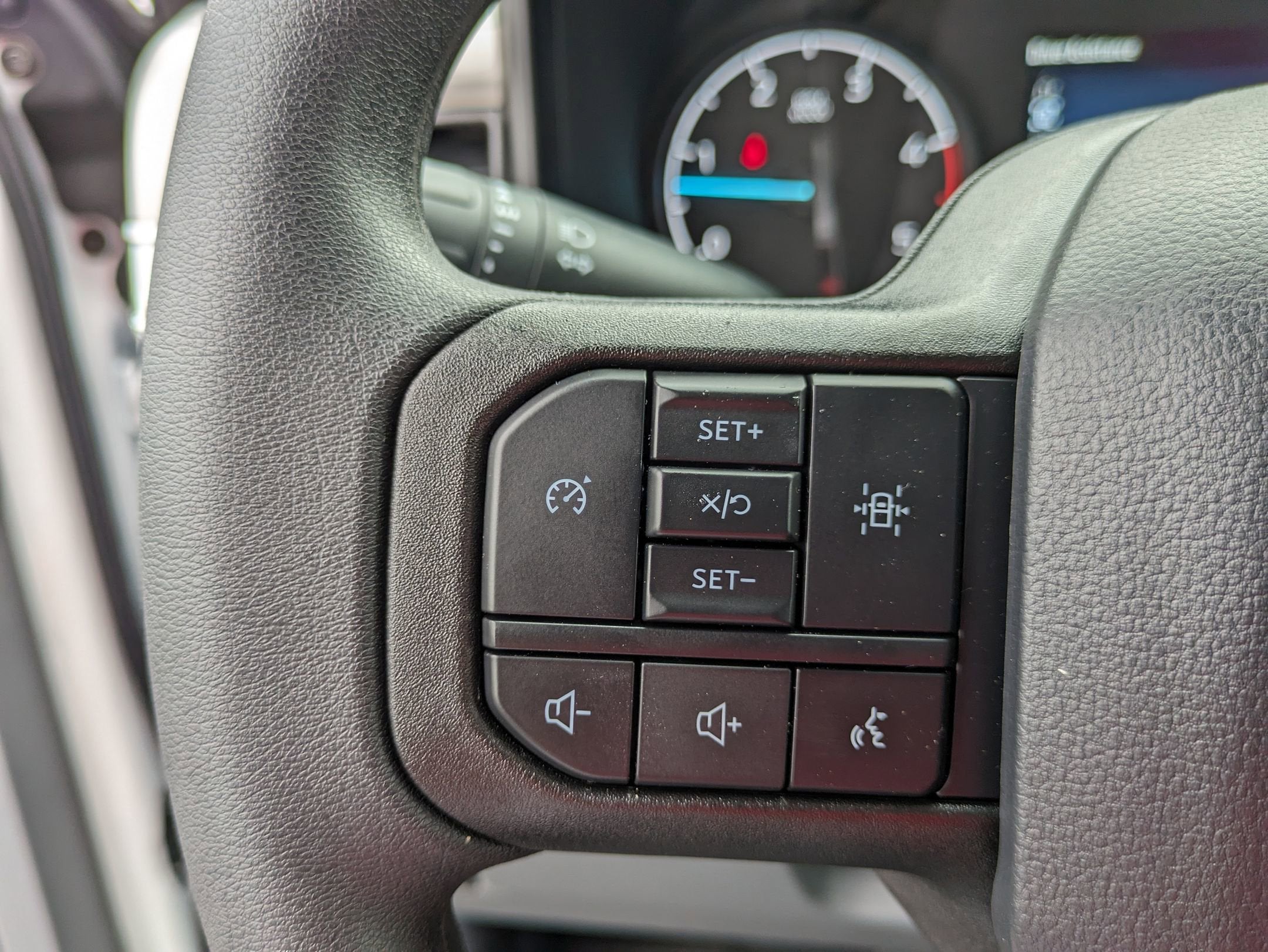 2025 Ford Super Duty F-350 SRW XL