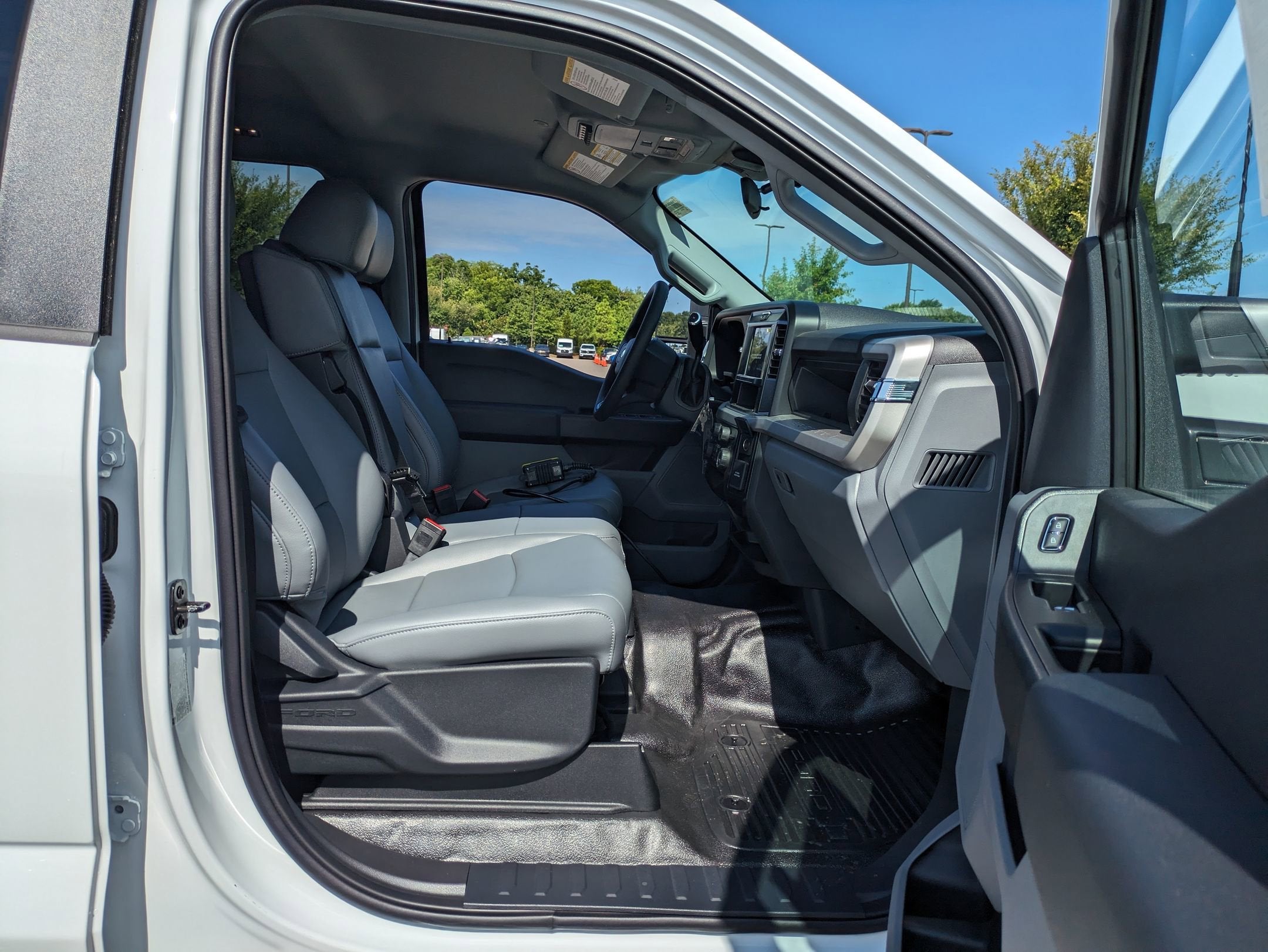 2025 Ford Super Duty F-450 DRW XL