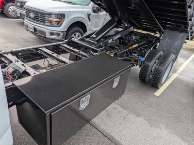 2026 Ford Super Duty F-550 DRW XL