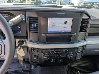 2026 Ford Super Duty F-350 DRW XL