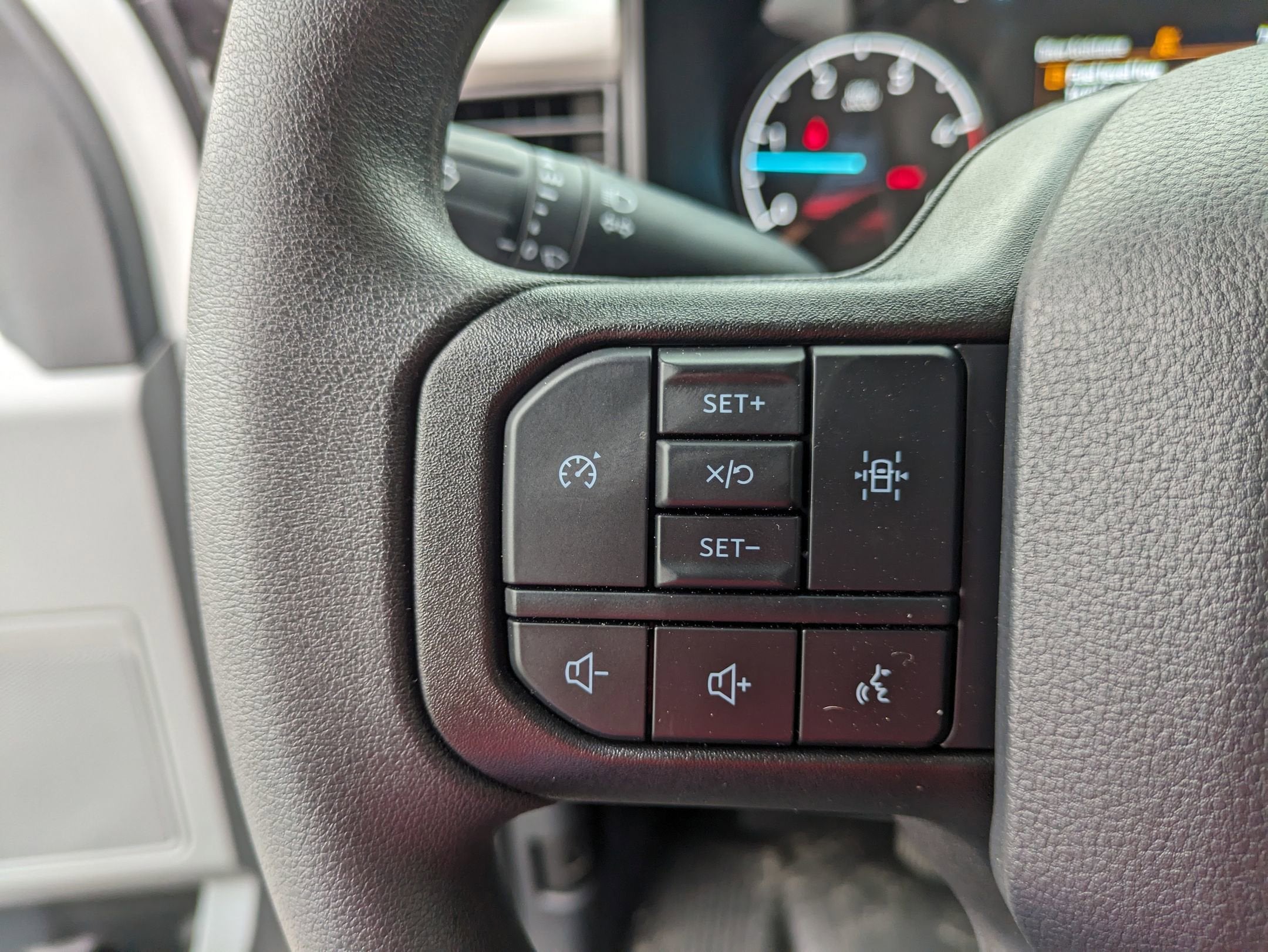 2025 Ford Super Duty F-550 DRW XL