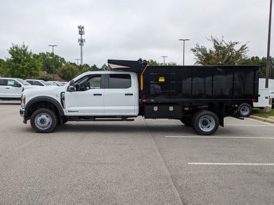 2025 Ford Super Duty F-550 DRW XL