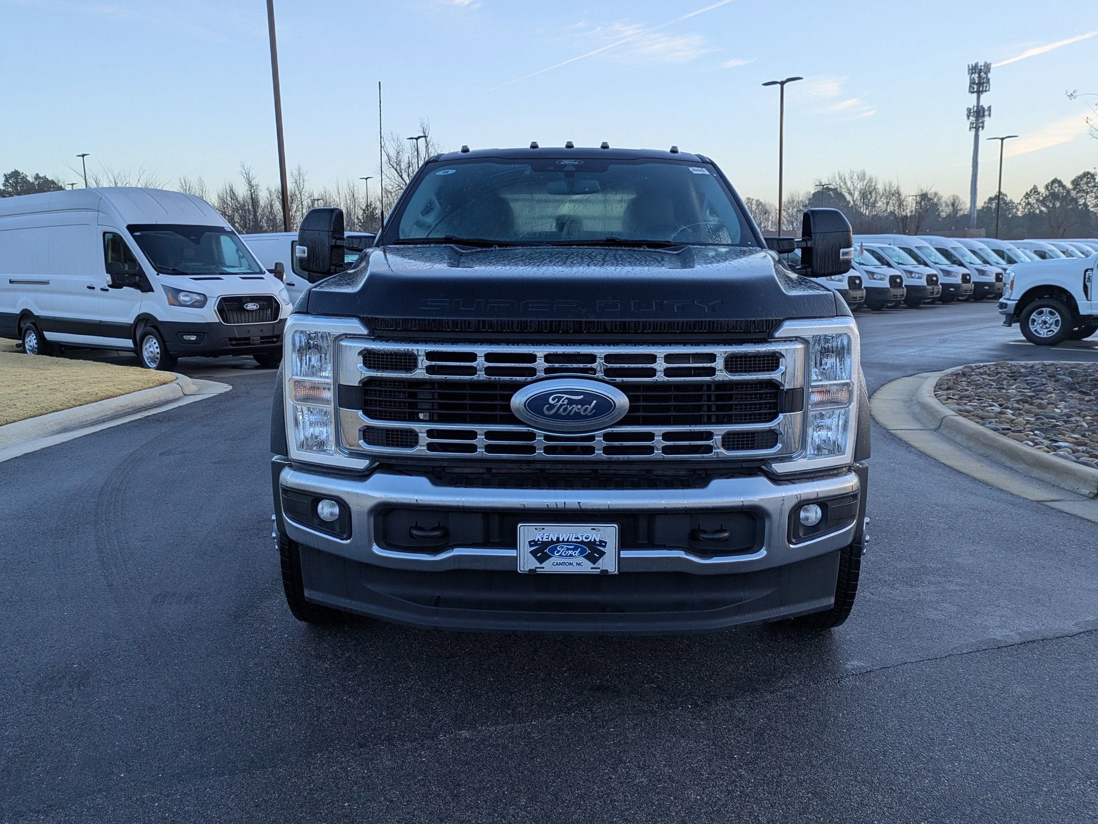 2025 Ford Super Duty F-550 DRW XL