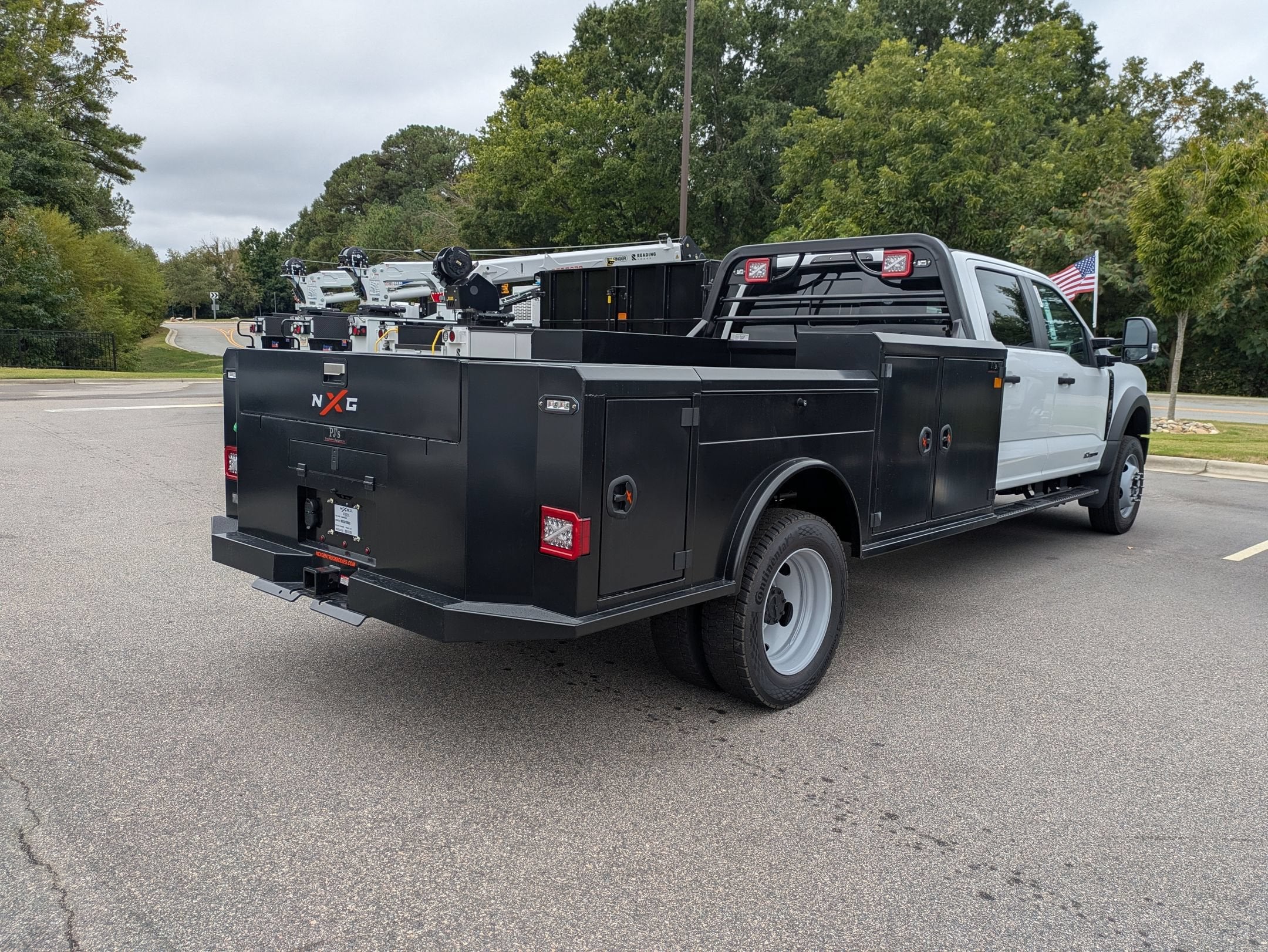 2027 Ford Super Duty F-550 DRW XL
