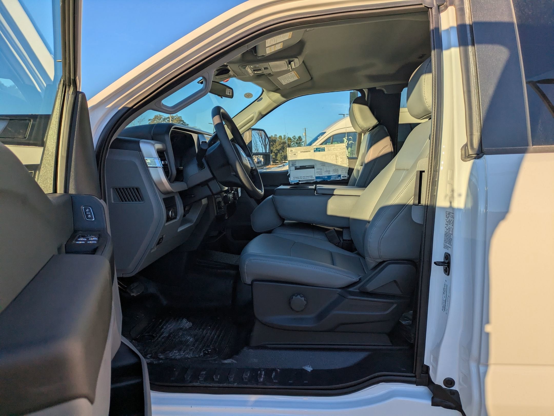 2026 Ford Super Duty F-550 DRW XL