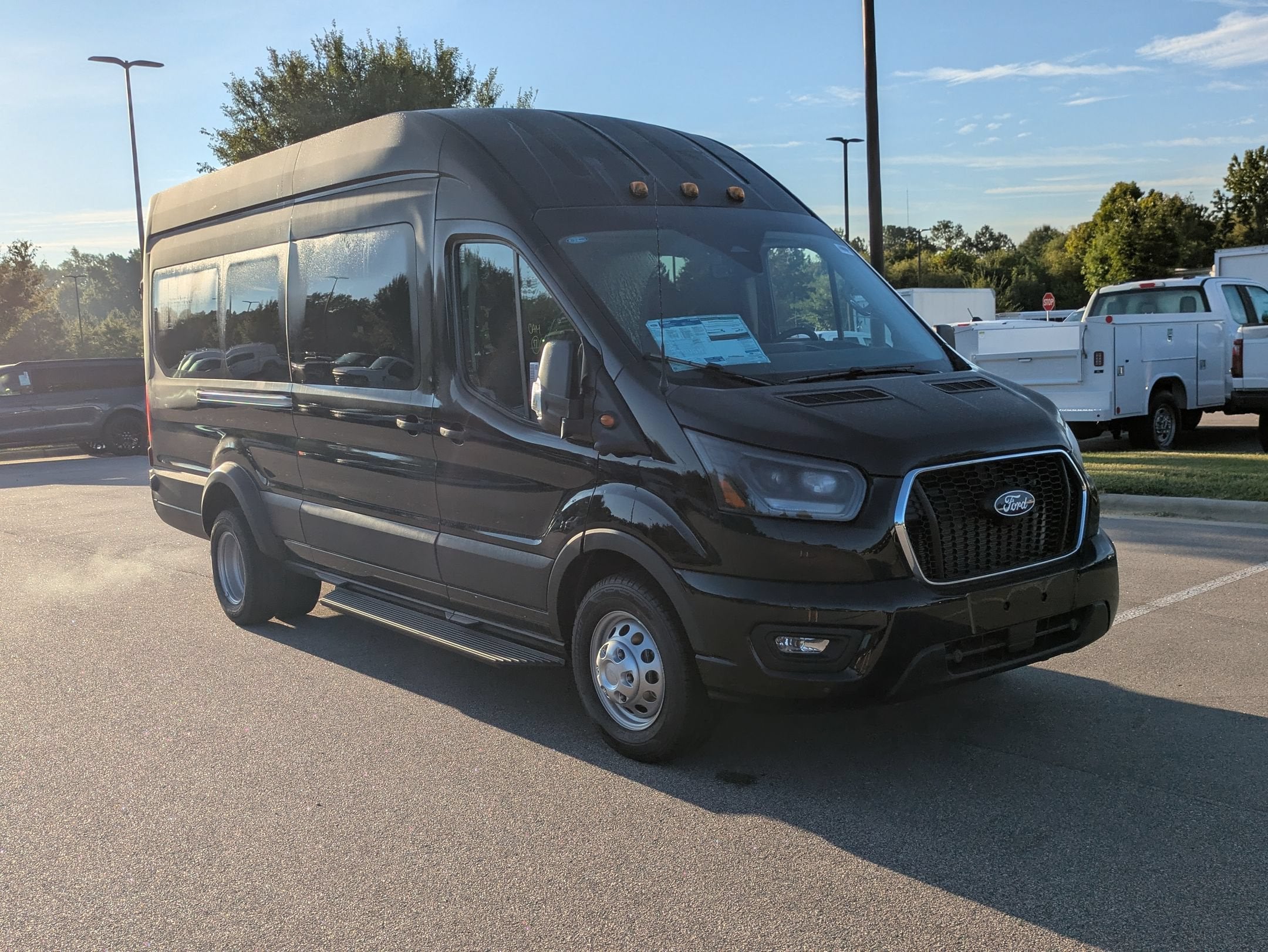 2027 Ford Transit Passenger Wagon XLT