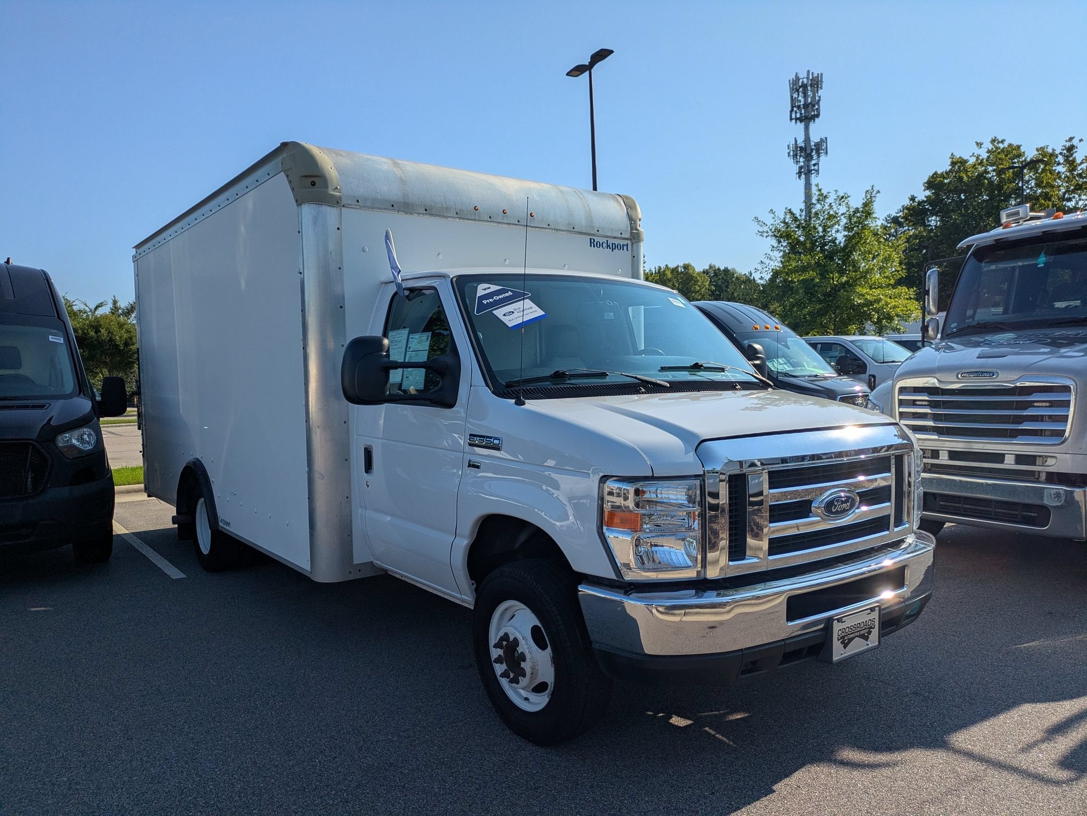 2018 Ford E-Series Cutaway Base