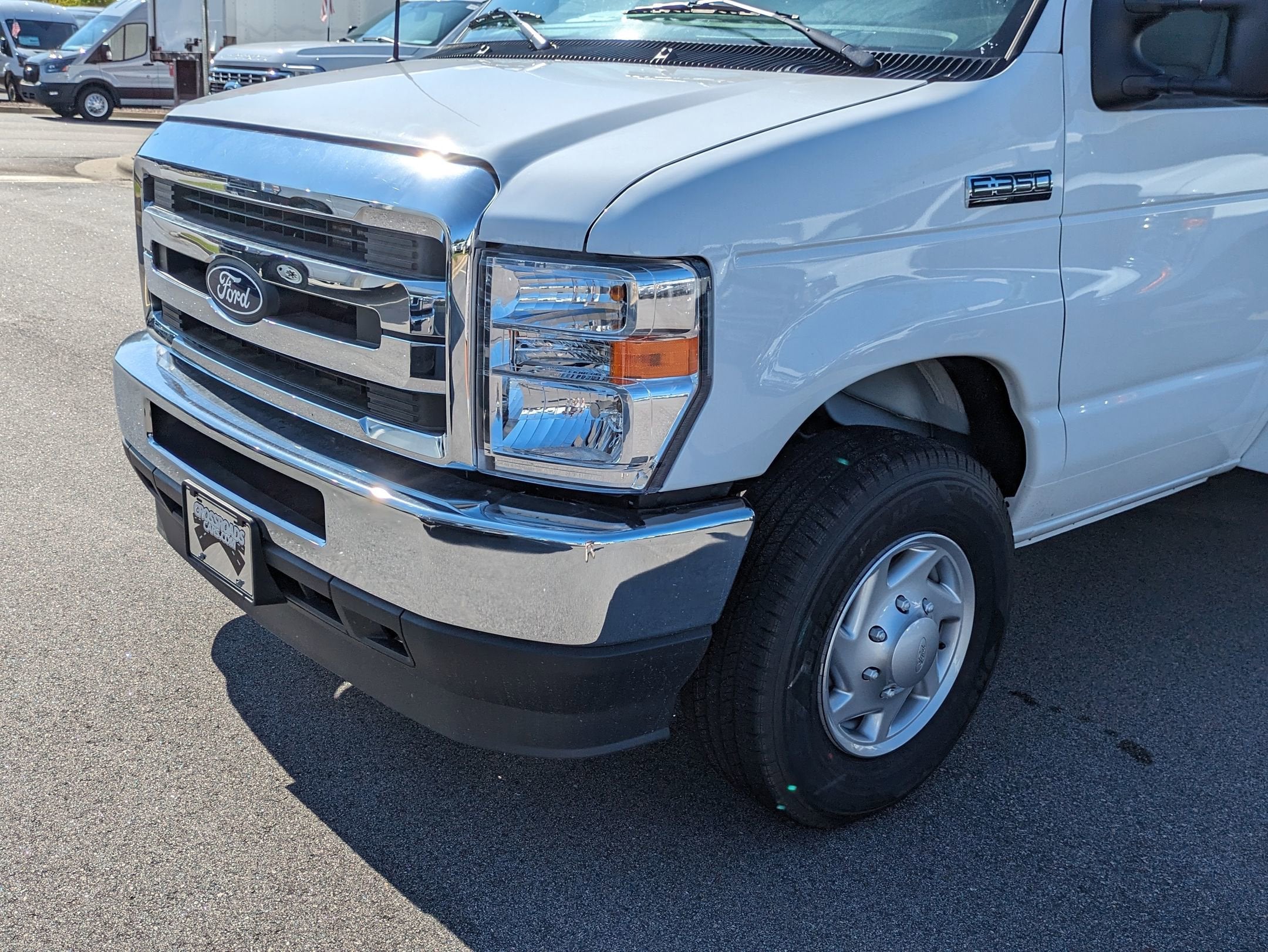 2026 Ford E-Series Cutaway E-350 SRW 138" WB