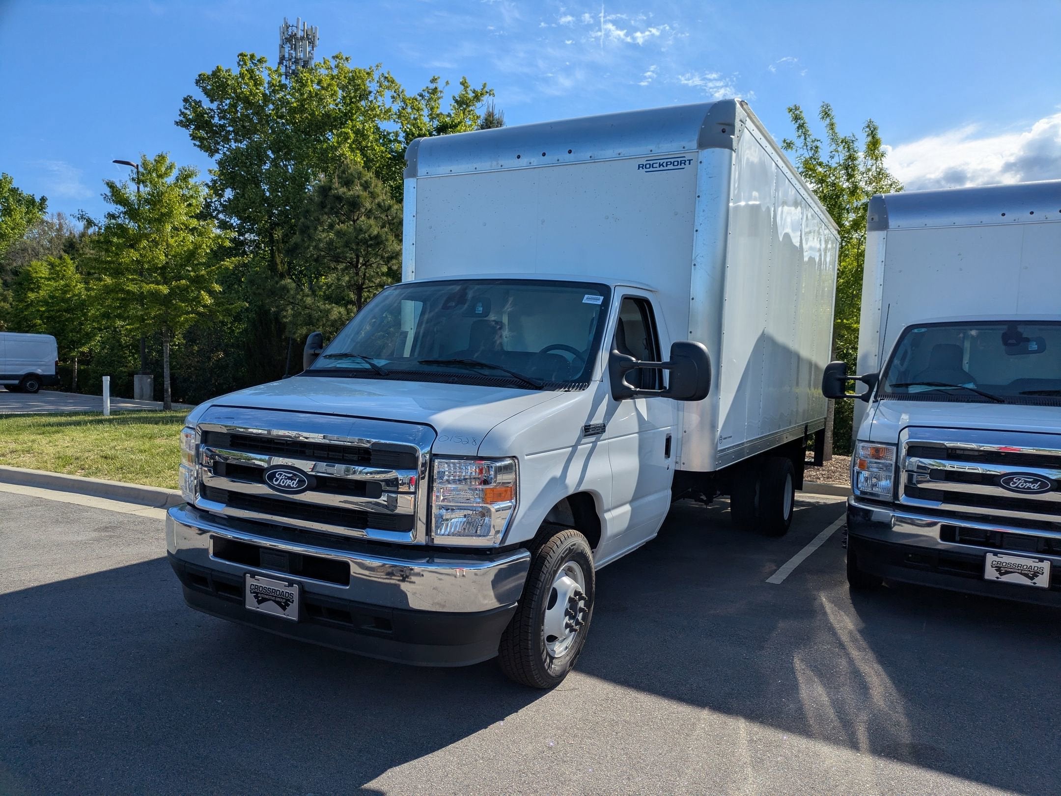 2027 Ford E-Series Cutaway Base