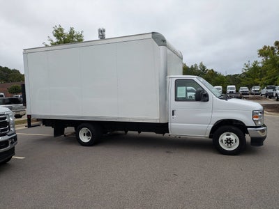 2025 Ford E-Series Cutaway Base
