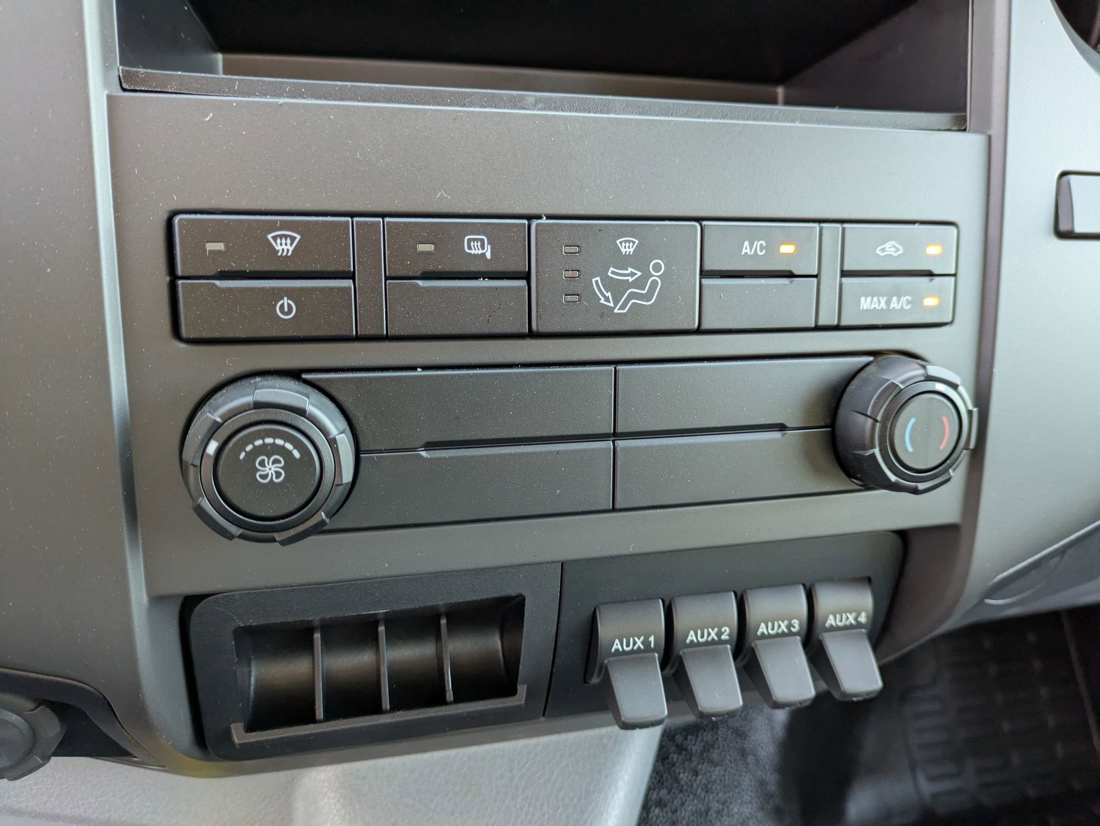 2026 Ford F-750SD Base