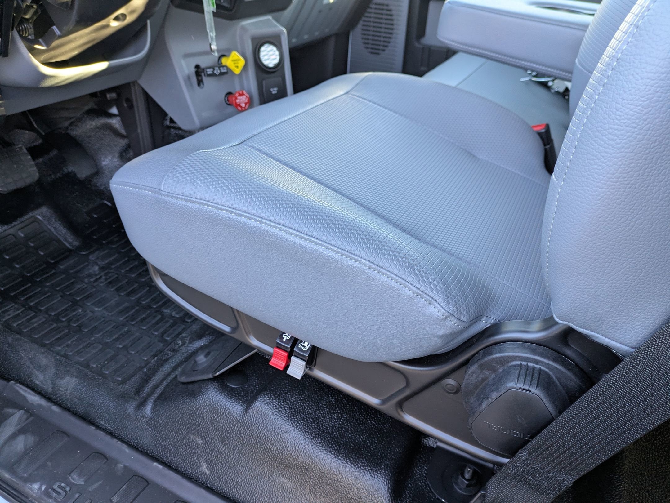 2026 Ford F-750SD Base