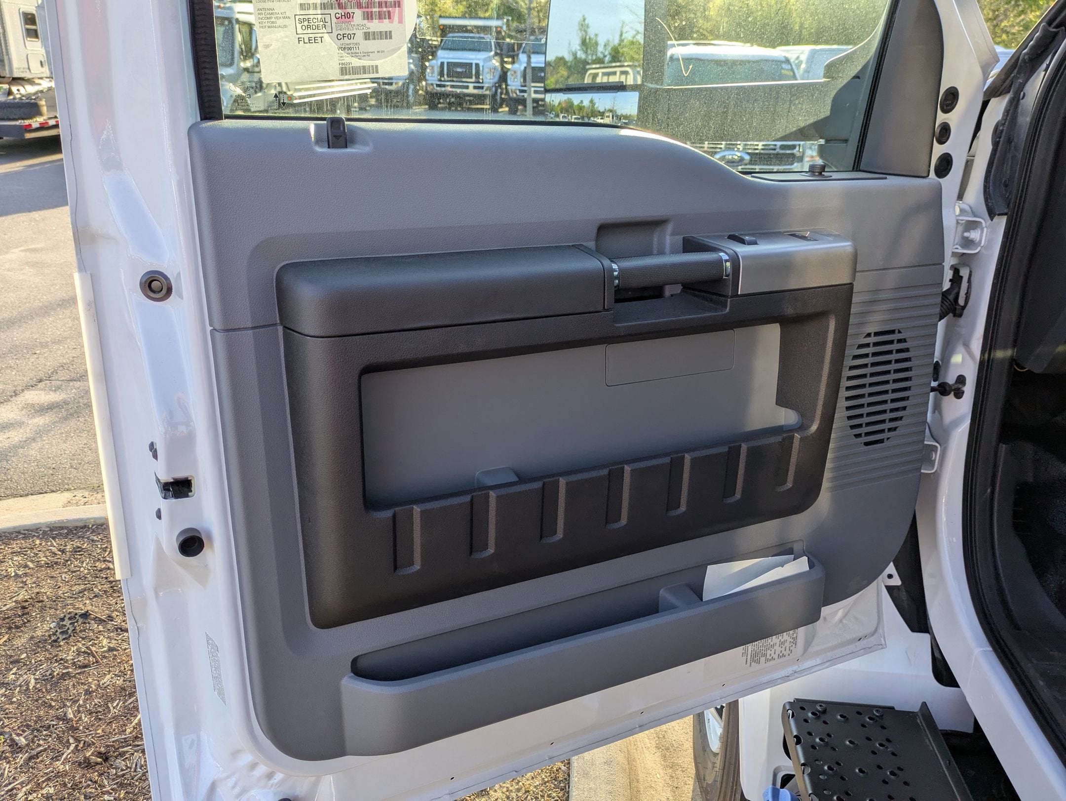 2027 Ford F-750SD Base