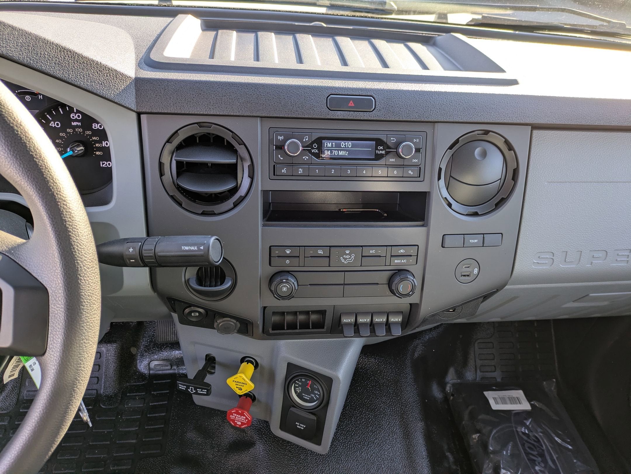 2026 Ford F-750SD Base