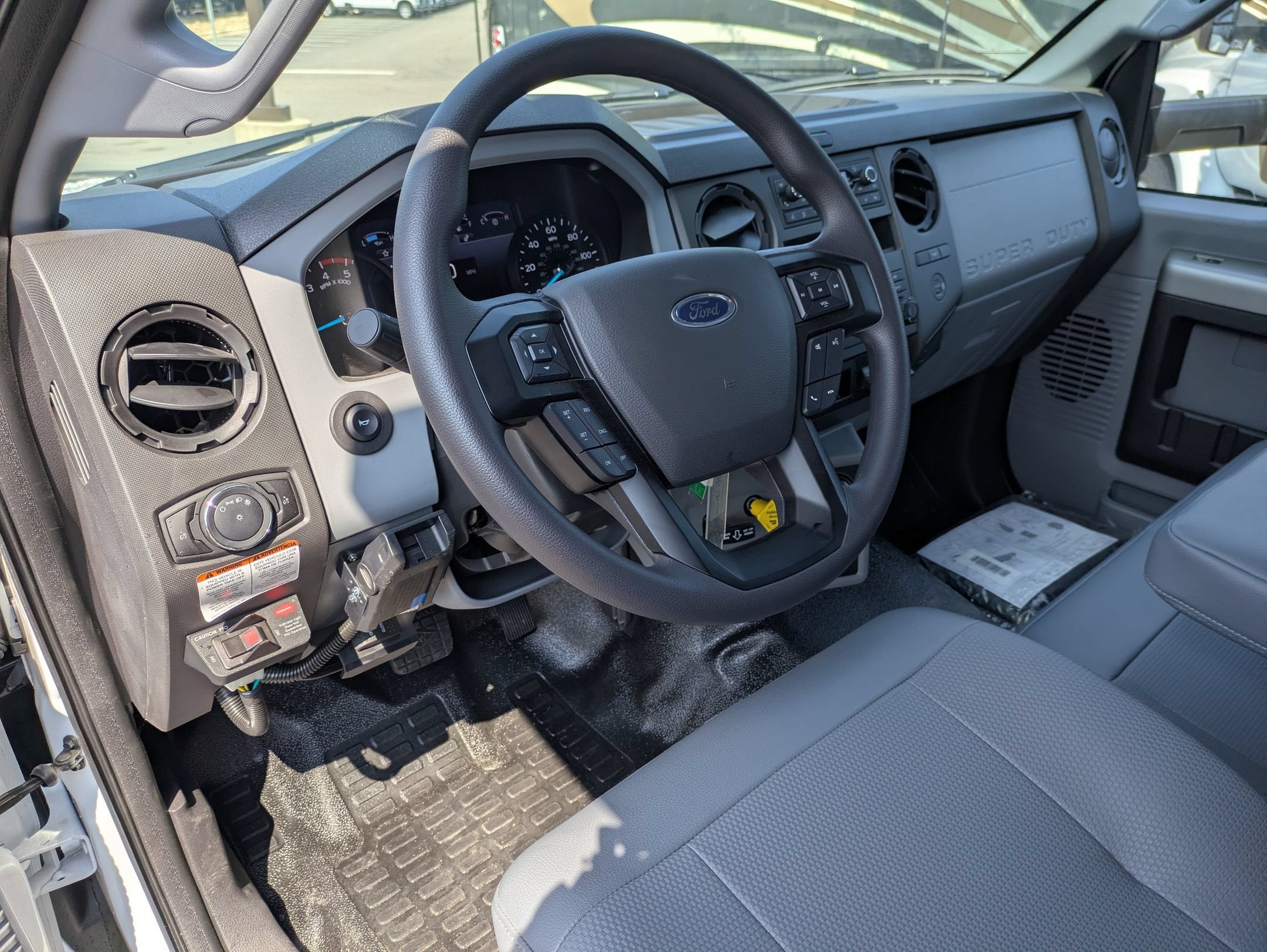 2027 Ford F-750SD Base