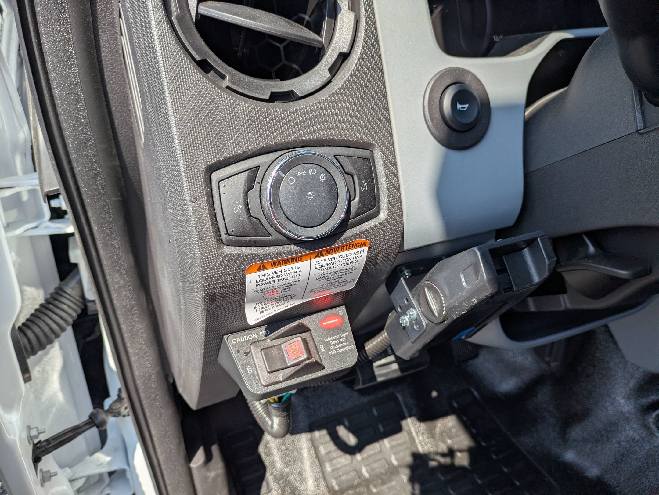 2027 Ford F-750SD Base