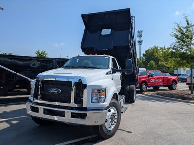 2027 Ford F-750SD Base