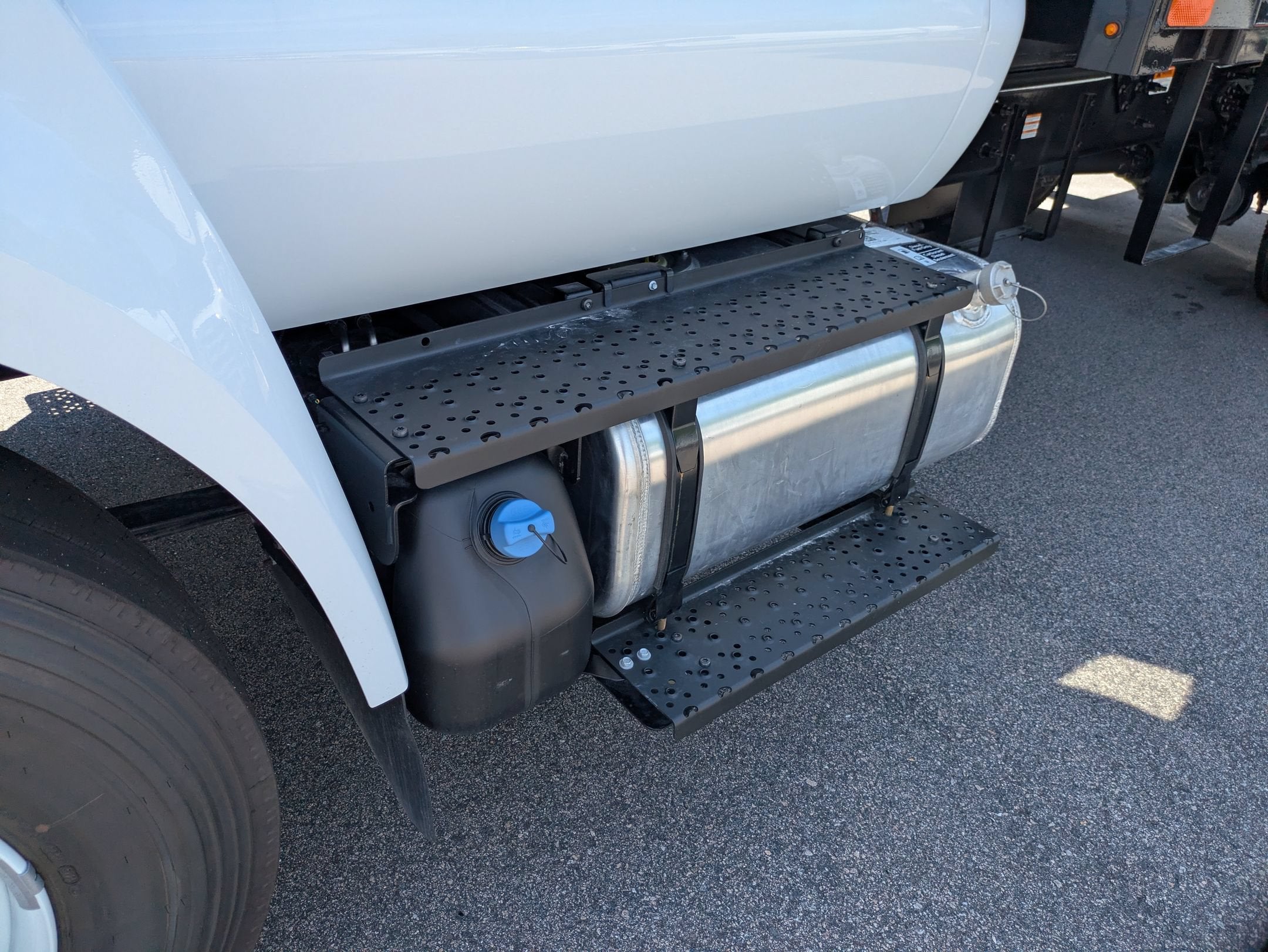 2027 Ford F-750SD Base