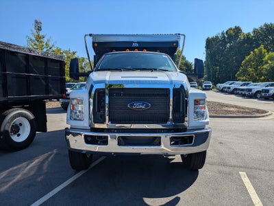 2027 Ford F-750SD Base
