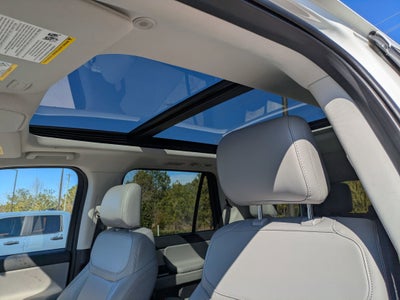 2025 Ford Expedition Active