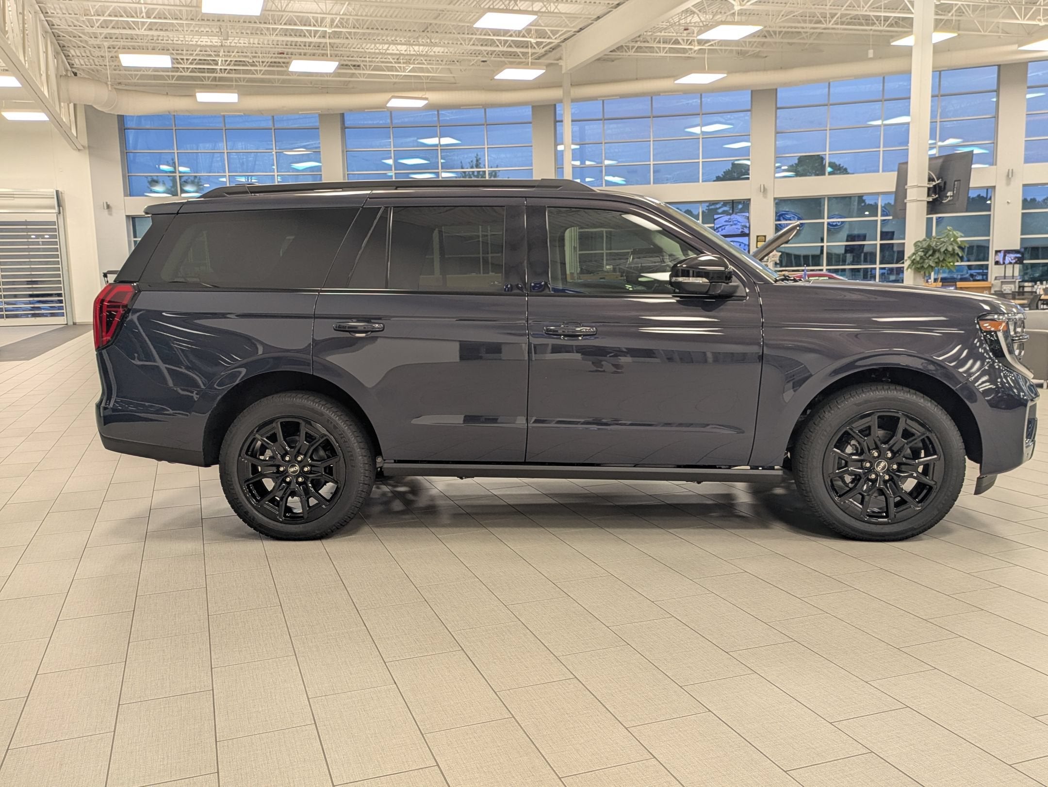 2027 Ford Expedition Platinum