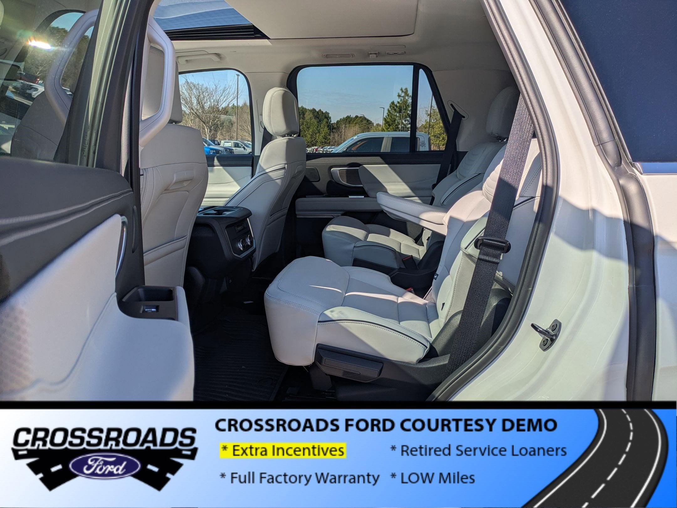 2025 Ford Expedition Platinum - Crossroads Courtesy Demo