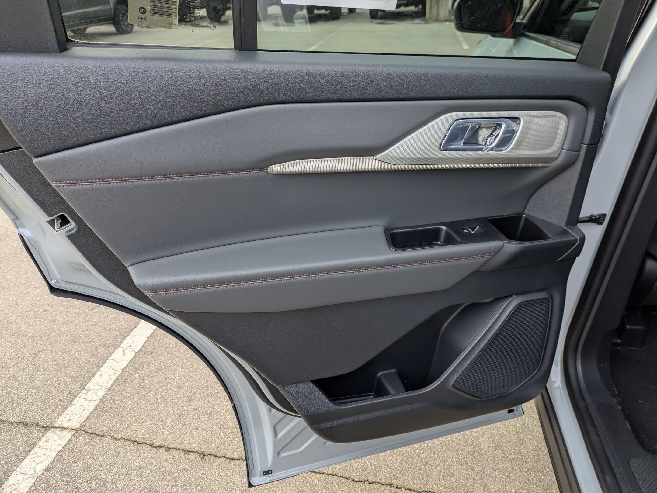 2026 Ford Explorer Active w/200A Pkg