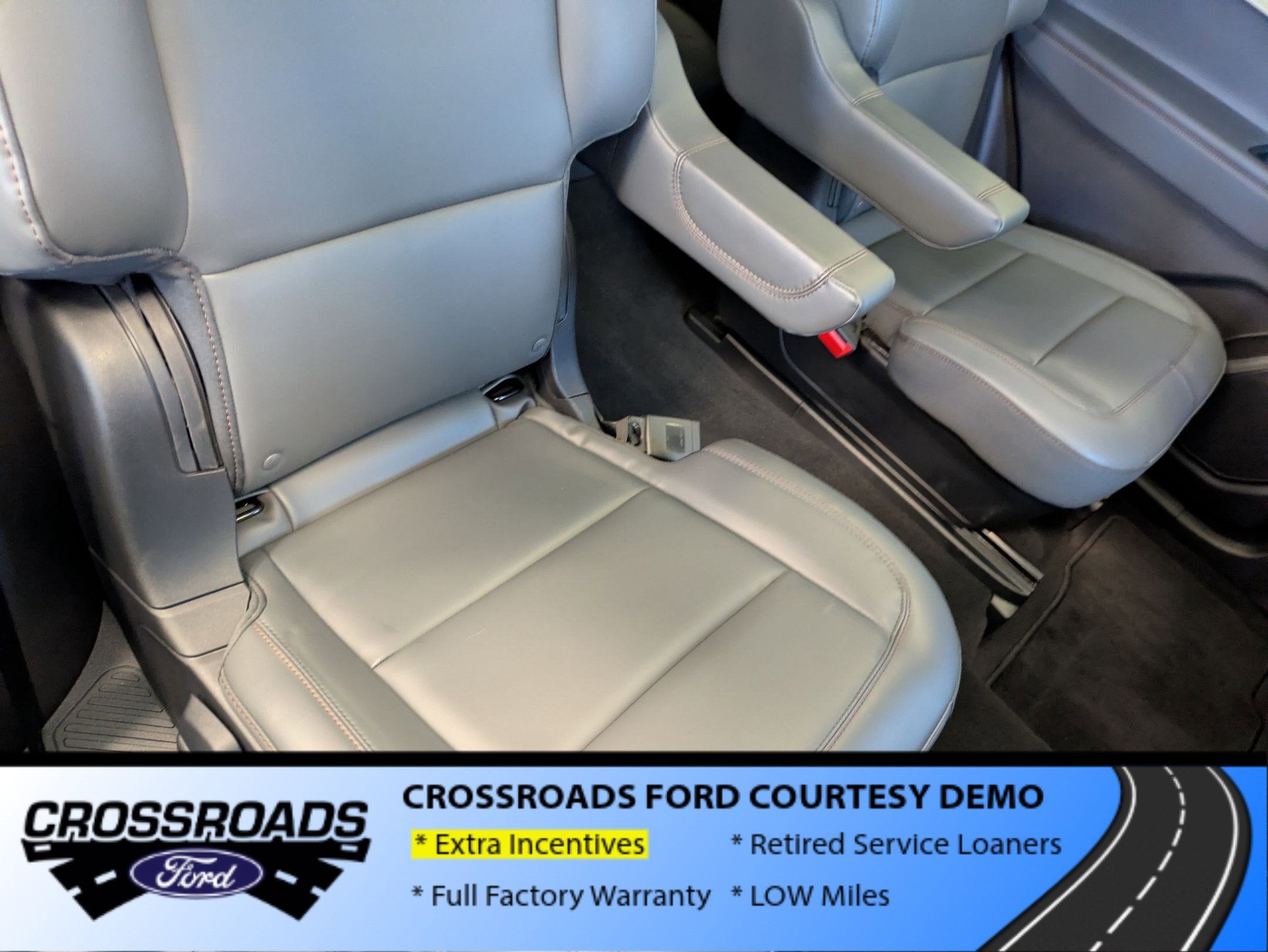 2026 Ford Explorer Active w/200A Pkg - Crossroads Courtesy Demo