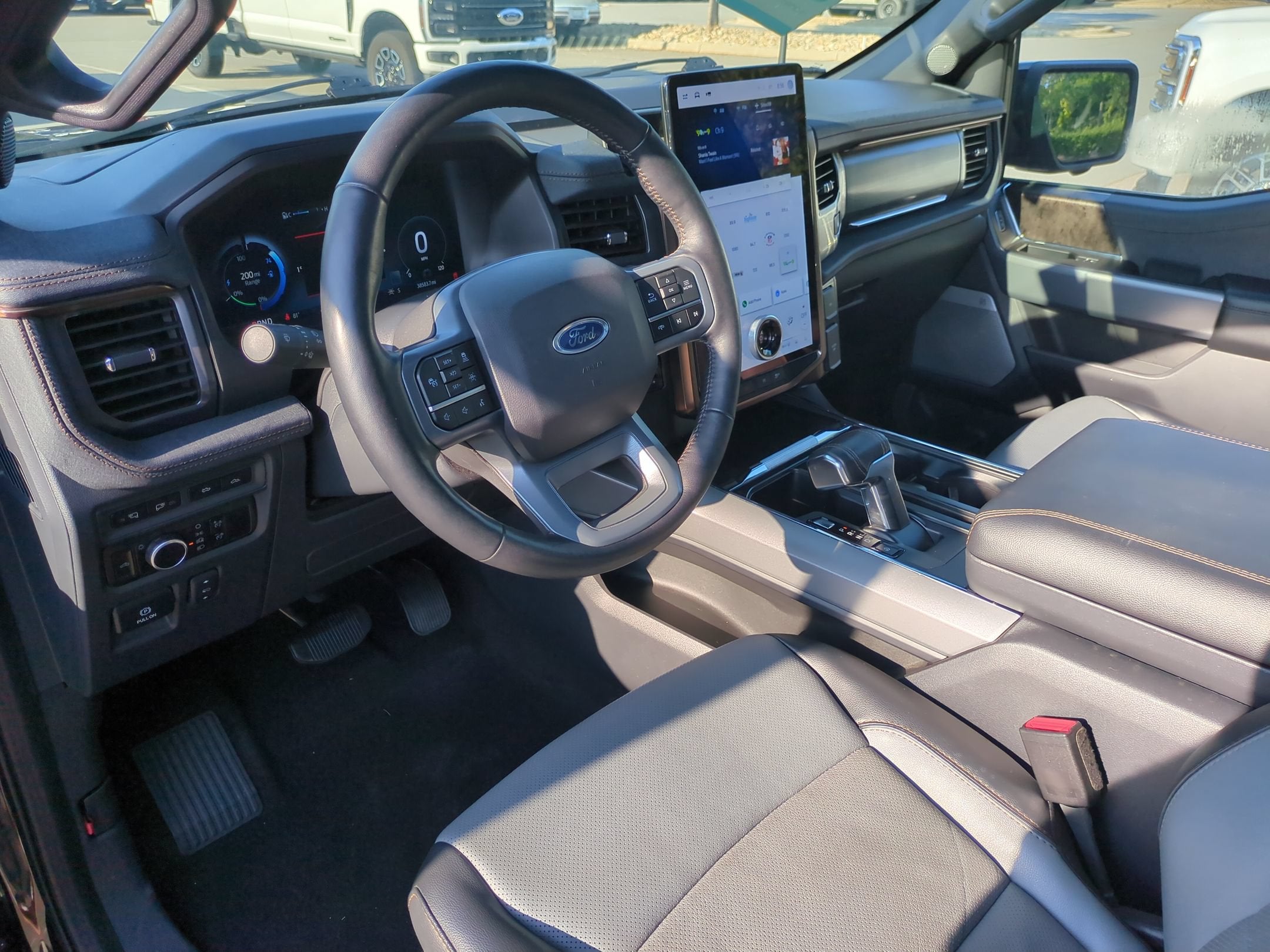 2023 Ford F-150 Lightning LARIAT