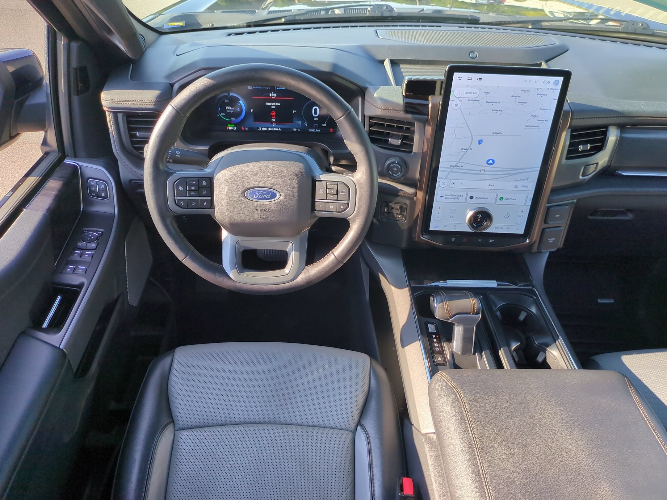 2023 Ford F-150 Lightning LARIAT