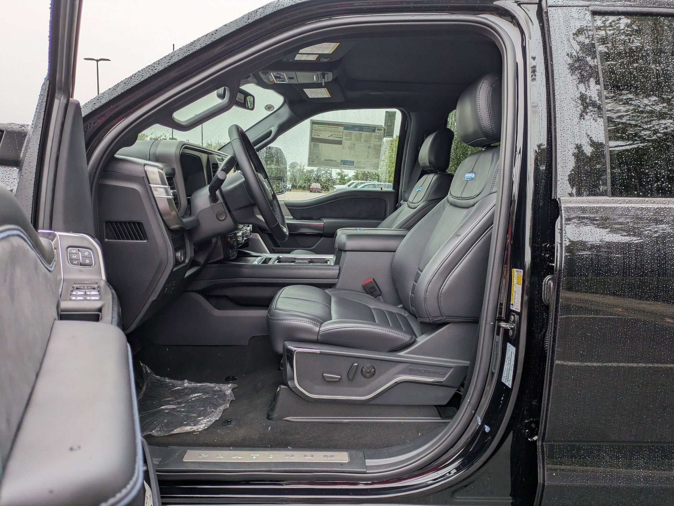 2026 Ford Super Duty F-250 SRW Platinum