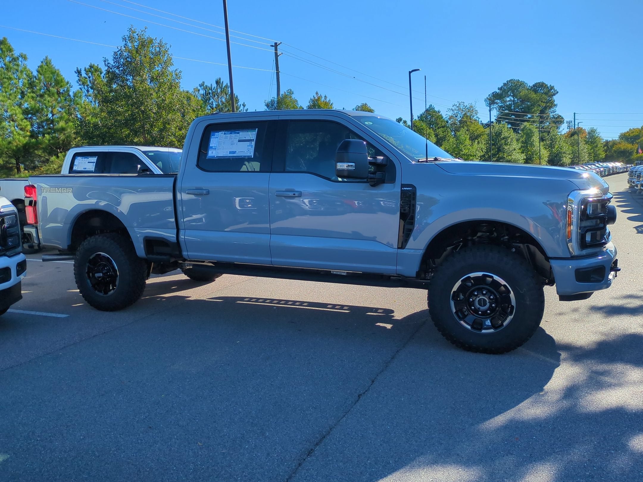 2027 Ford Super Duty F-250 SRW LARIAT