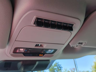 2027 Ford Super Duty F-250 SRW XLT