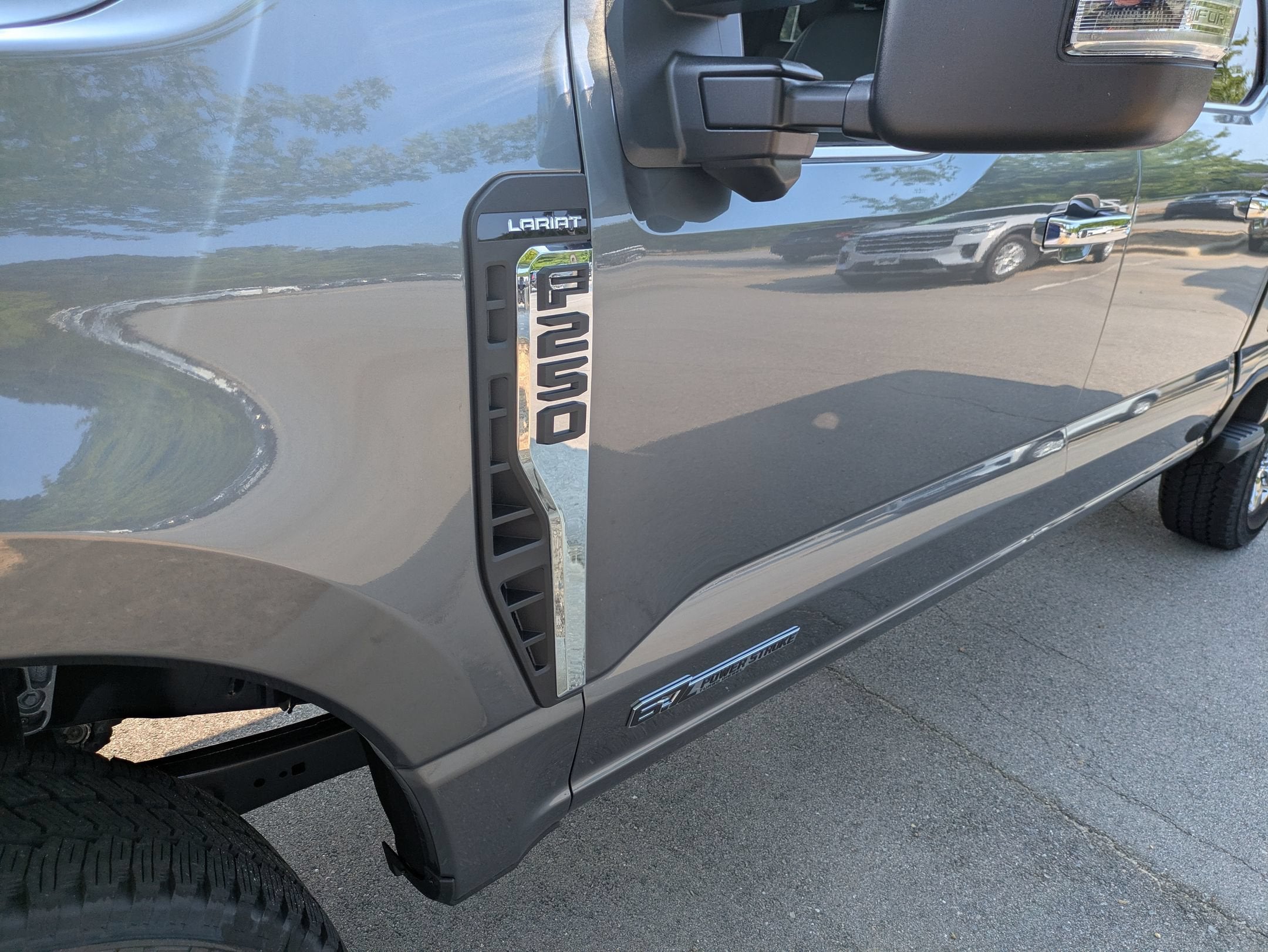2026 Ford Super Duty F-250 SRW LARIAT