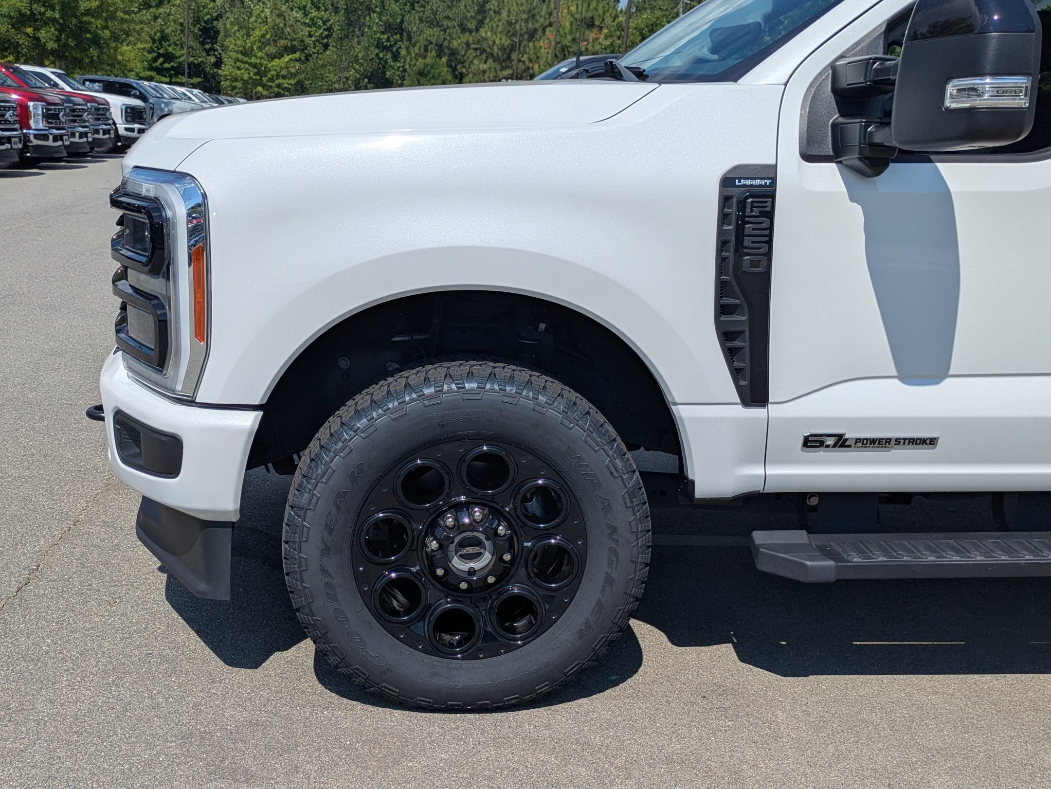 2023 Ford Super Duty F-250 SRW LARIAT