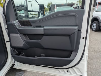 2026 Ford Super Duty F-350 SRW LARIAT